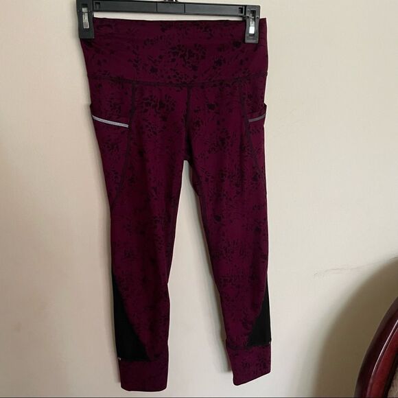 Athleta Floral Garden Relay 2.0 Crop Leggings - Picture 3 of 7